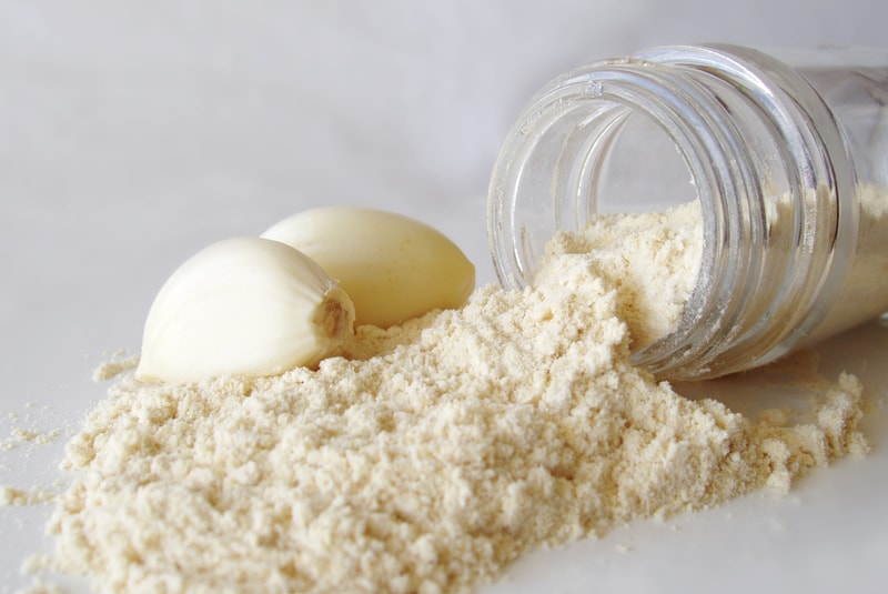Las propiedades y beneficios del ajo en polvo