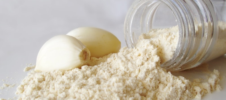 Las propiedades y beneficios del ajo en polvo